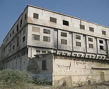 Ausgebrannte Textilfabrik in Pakistan